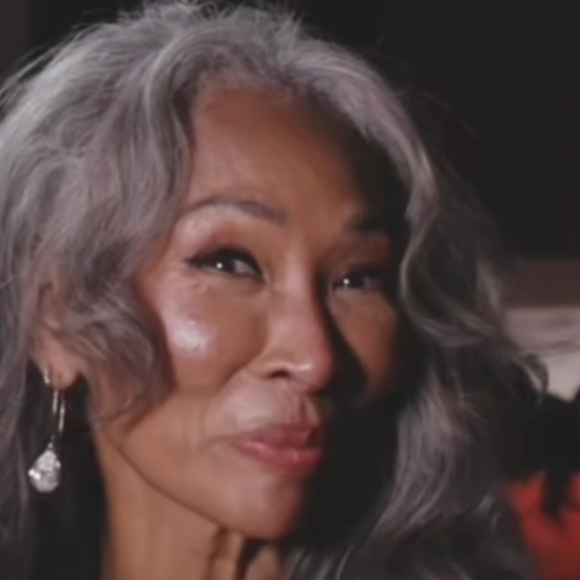 Meet your Posher, Whitney - Picture 1 of 1